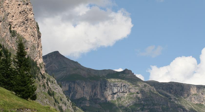 Cedepuent De Sot Lägenhet Selva di Val Gardena Rum bild